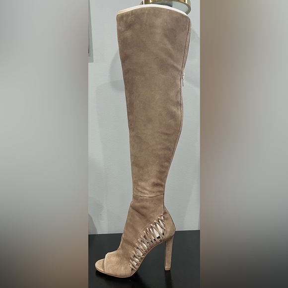 NIB Vince Camuto Shassa Taupe Suede Open Toe, Over-The-Knee Heeled Boots - Picture 13 of 15